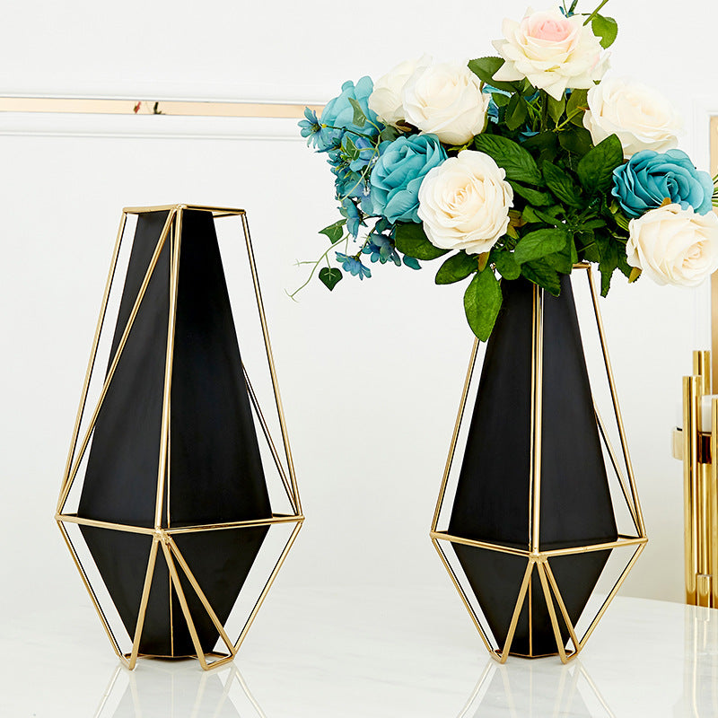 Retro Geometric Vase - MalloryAndHolland