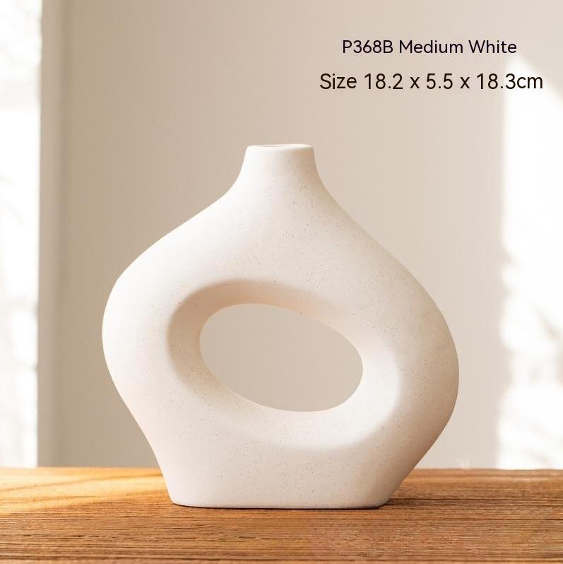 Ceramic Vase - MalloryAndHolland