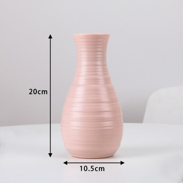 Modern vases decoration - MalloryAndHolland