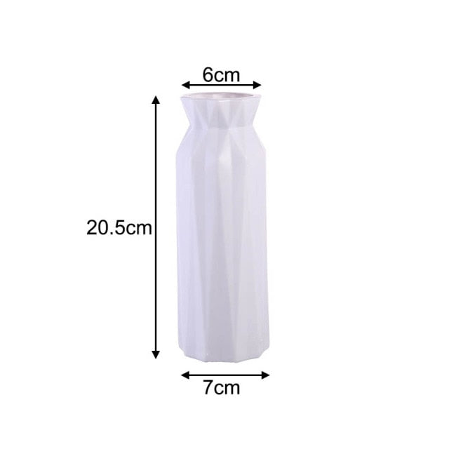 Modern vases decoration - MalloryAndHolland
