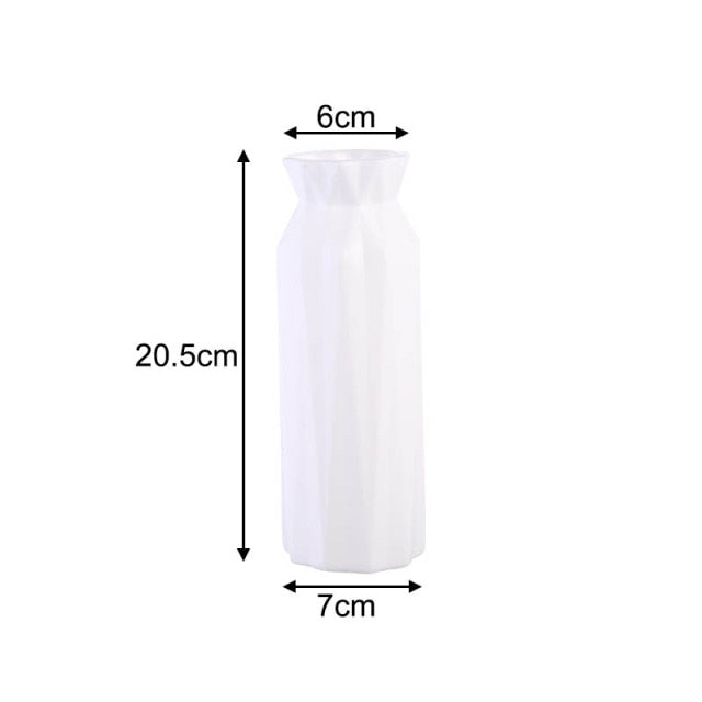 Modern vases decoration - MalloryAndHolland
