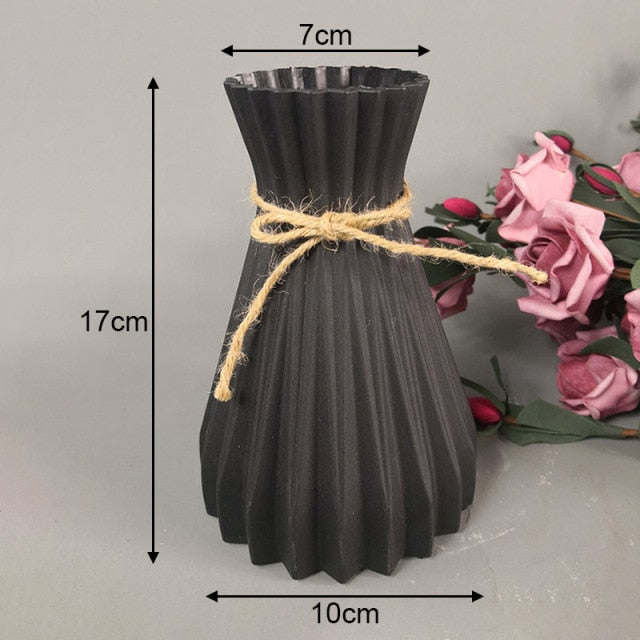 Modern vases decoration - MalloryAndHolland
